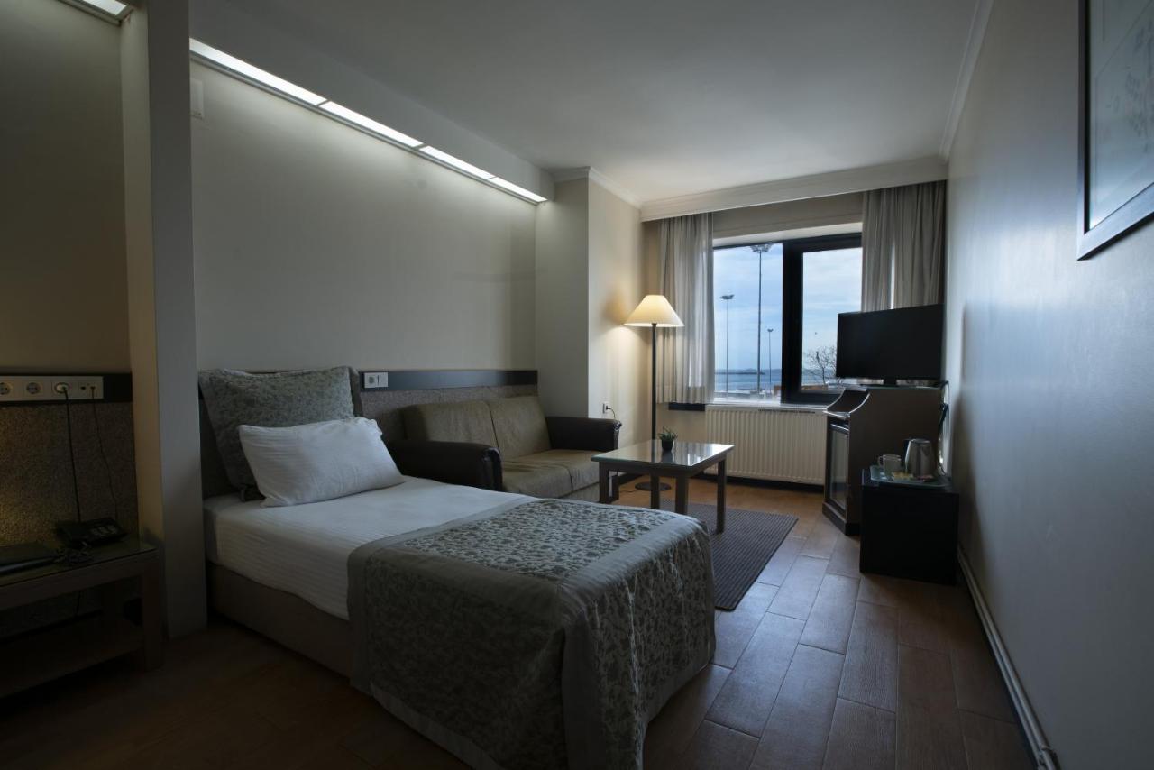 Kadikoey Rihtim Hotel Istanbul Exterior foto